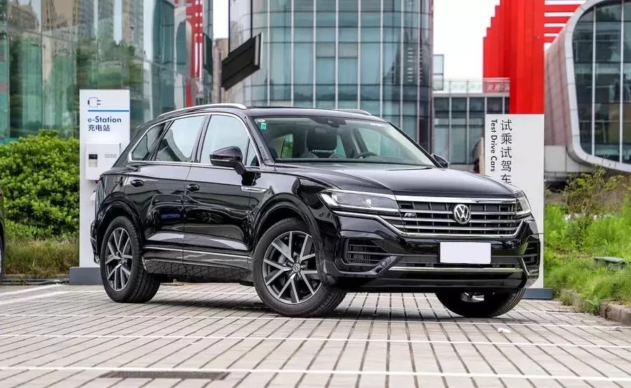 新款途锐四驱对比q7四驱,2022款奥迪q73.0t和途锐3.0t哪个好