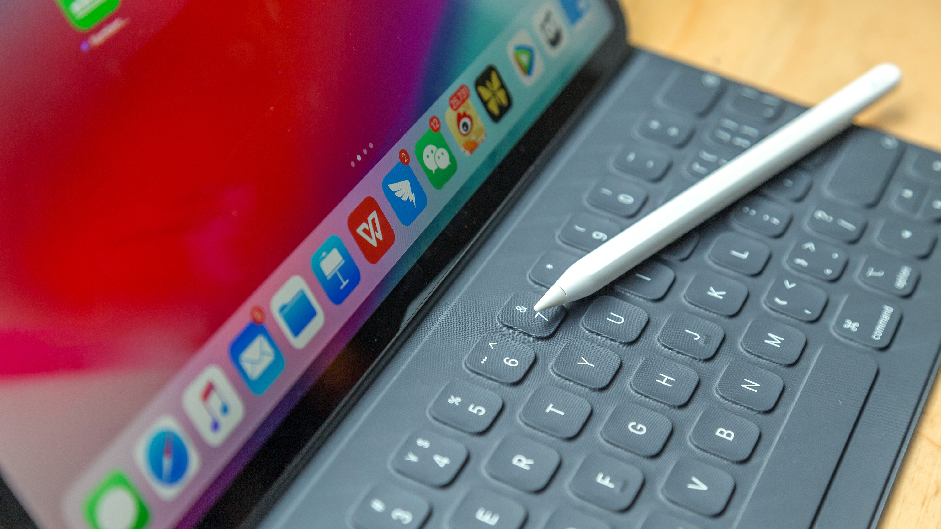 出差带平板工作,出差带ipadpro变弯