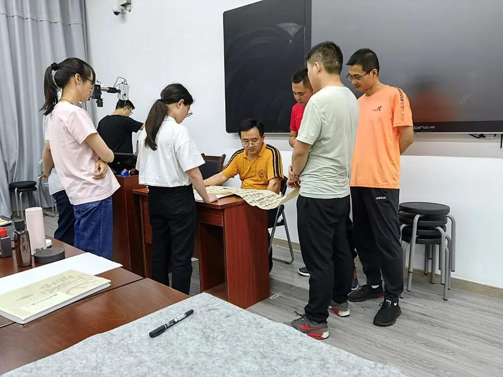 读书节读名著主题,读书节讲书