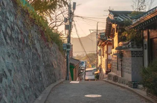 龙虾没人吃、LV没人买……中国人再不出门，各国旅游业都要垮了