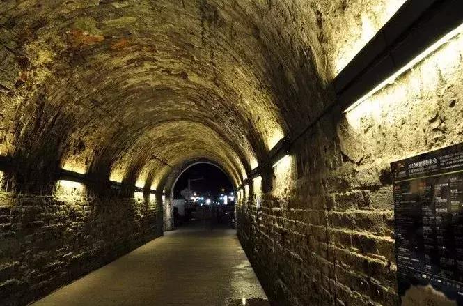 10个闺蜜沿着中俄罗斯边境自驾游,10个闺蜜结伴游中苏边境线