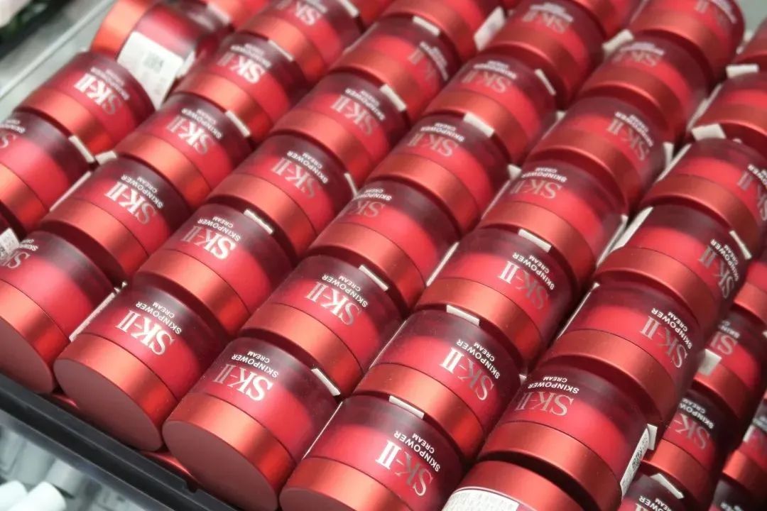 广州、武汉惊现“黑洞”，被“吸”进的消费者几乎没人空手而出