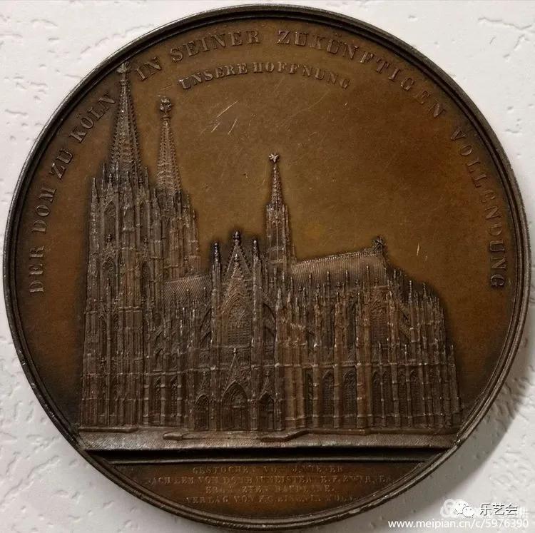 泉耕：教堂建筑金属章