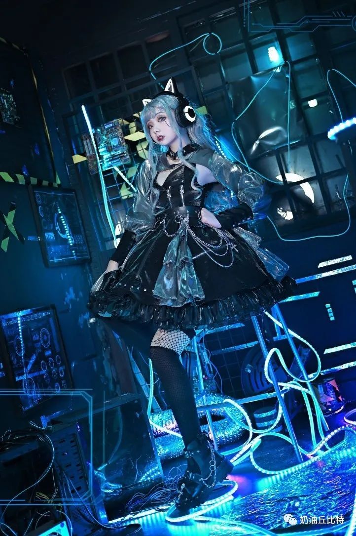 洛丽塔纯真的故事,洛丽塔变成一树梨花压海棠