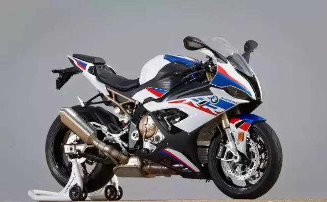 S1000RR摩托车新增M套件，BMW两款拳头产品重拳出击！