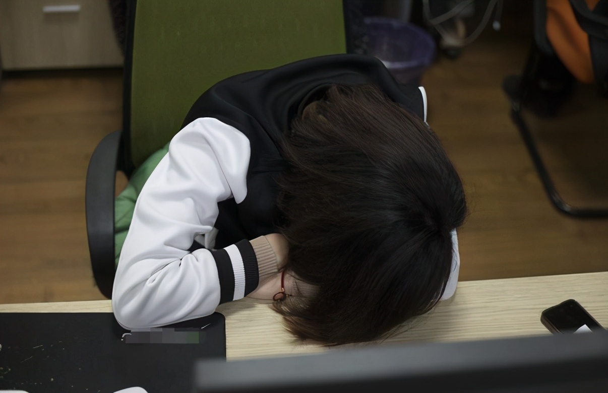 女生来大姨妈靠什么续命,女生来大姨妈体测了怎么办