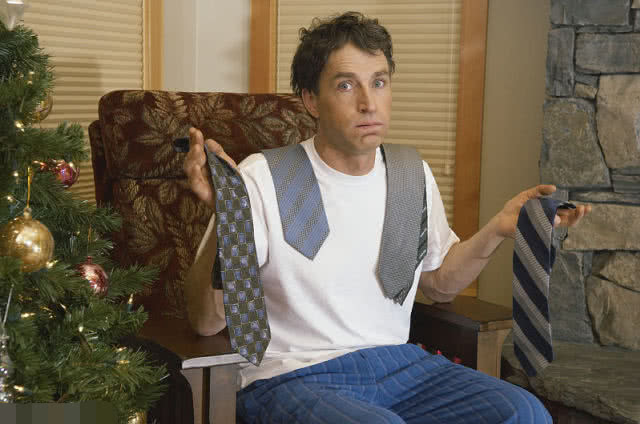 利益面前真的没有亲情的句子,亲情在金钱面前真的不值