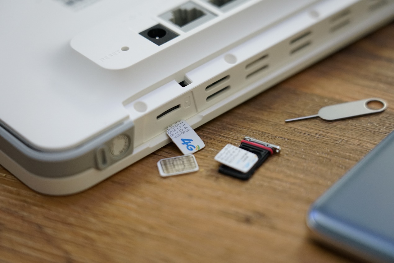 不拉光纤插卡就能用Wi-Fi,华为移动路由堪称上网利器