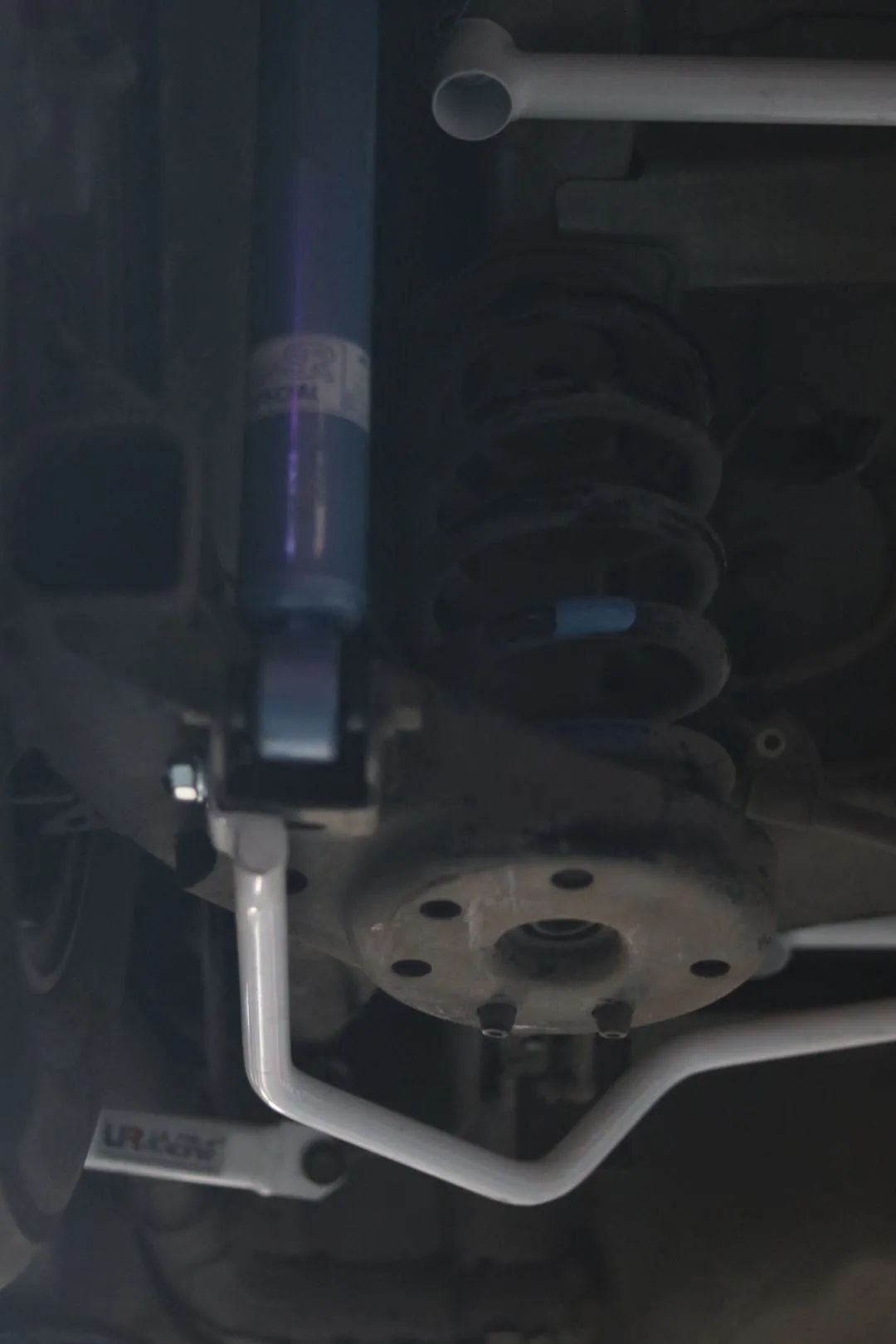 丰田埃尔法底盘全面升级,丰田埃尔法改装的巅峰之作