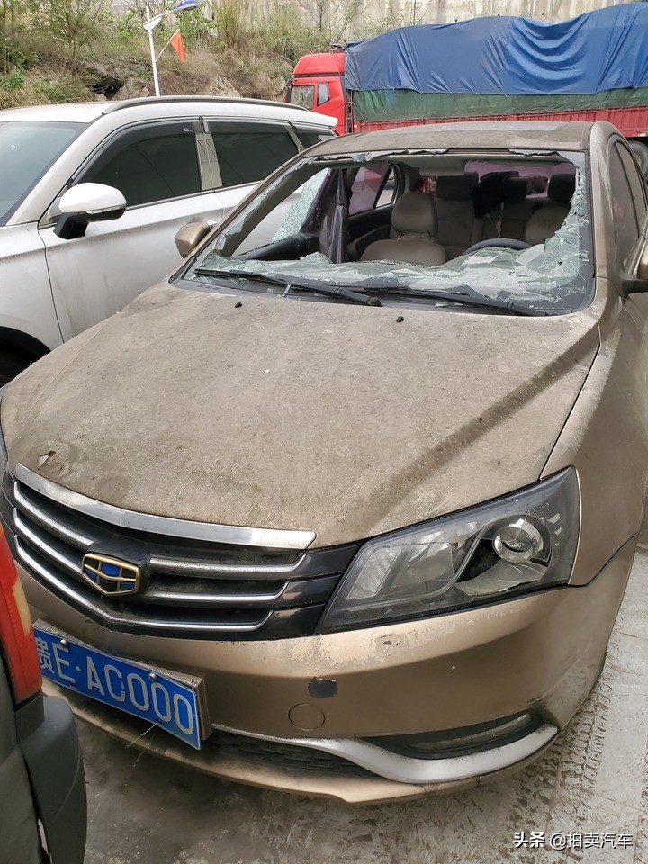 鍙樺崠鍔虫柉鑾辨柉閫冨埌娉板浗,鍙樺崠姹借溅