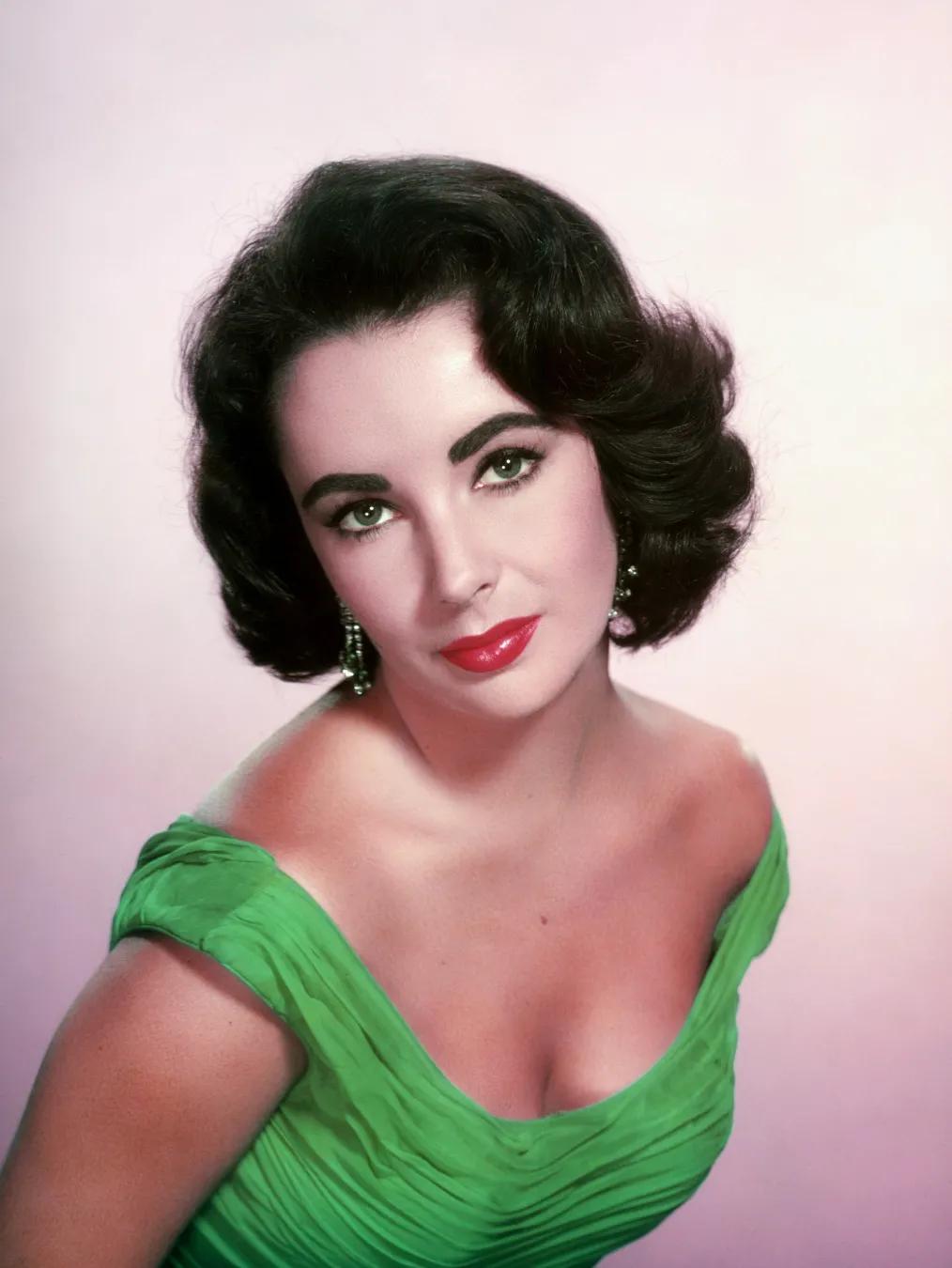 提升气质衣品穿搭,提升颈部气质