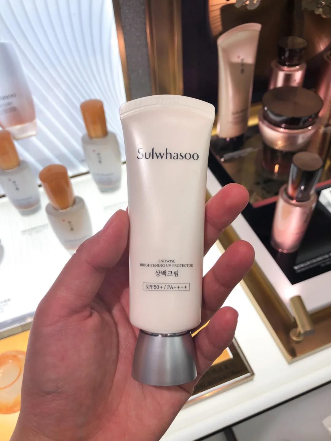 化妆品8折、拆盲盒送iphone、服饰5折，商场年中庆我选这家