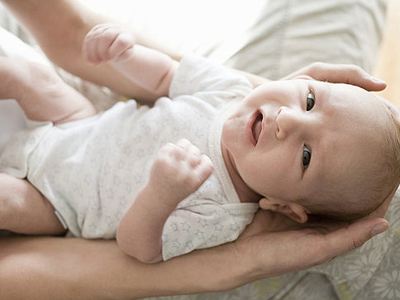 小孩几个月完全断奶最合适,孩子啥时候断奶