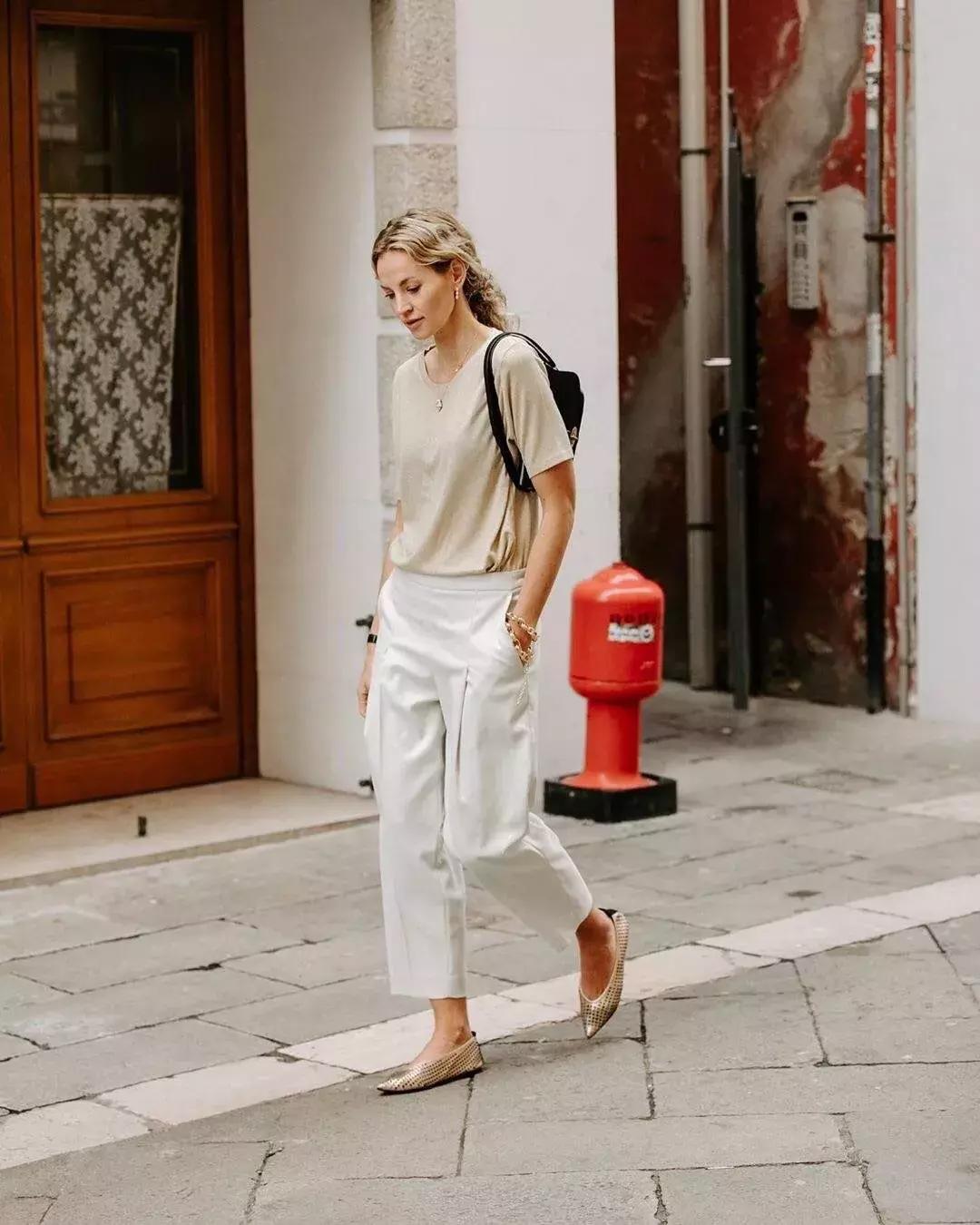 t恤穿久了偶尔也要换个风格,t恤穿好几年不旧的洗法