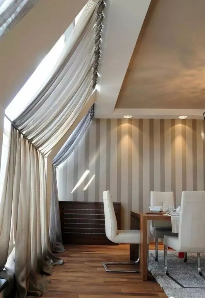 别墅客厅窗帘最新款式效果图,2020别墅窗帘