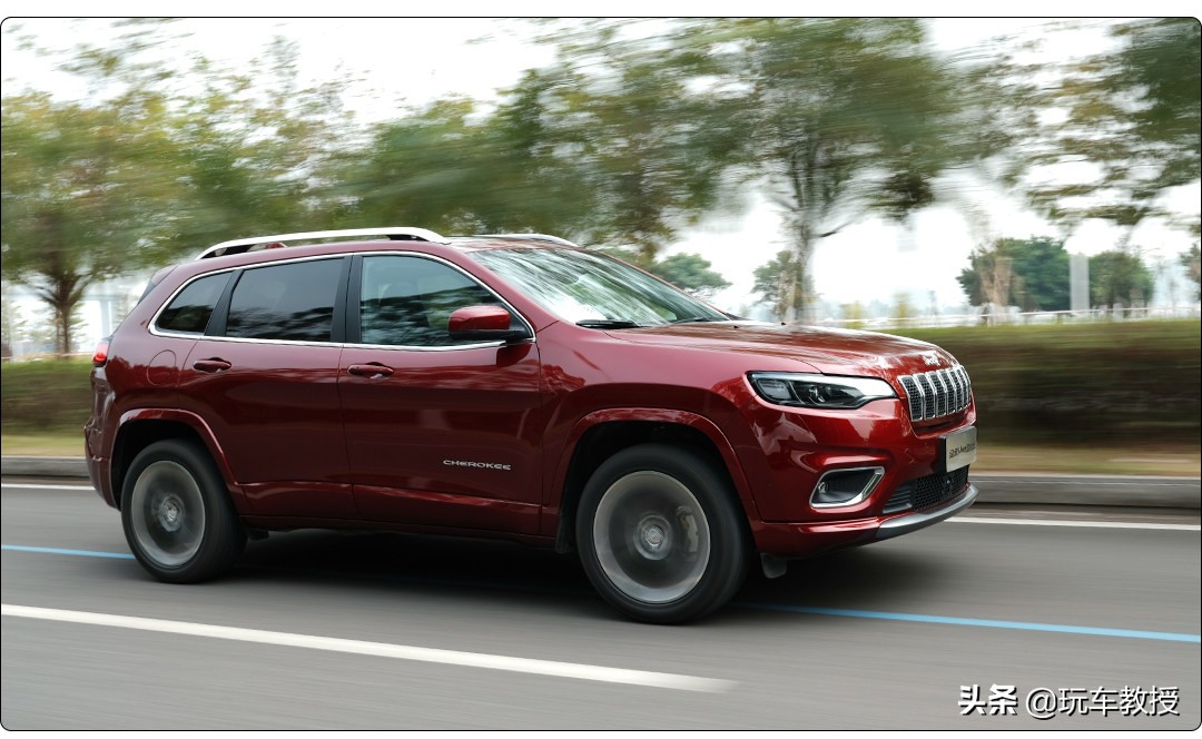 27万四驱suv最佳选择,四驱大空间20万级别suv绕不开它们