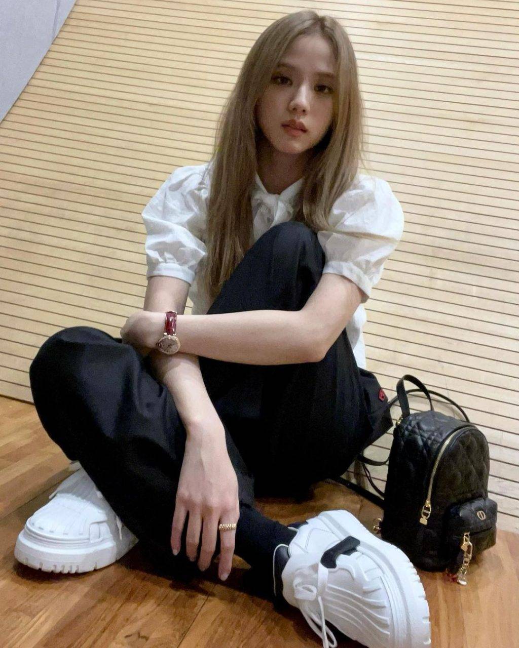 blackpink穿过的所有鞋子,blackpinkbts什么时候才火