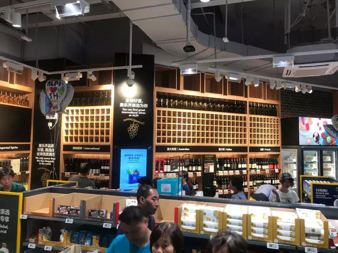 全球最大超市抢购潮,全球最便宜的超市100元