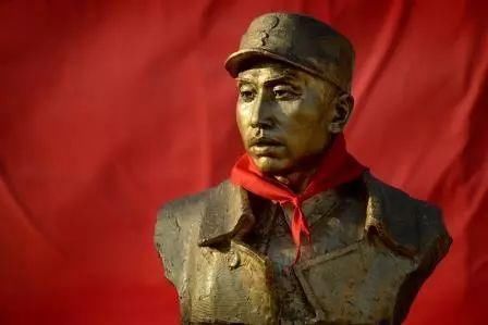 左权女儿彭总养女,以优异成绩考入哈军工,政审没通过,陈赓怒了