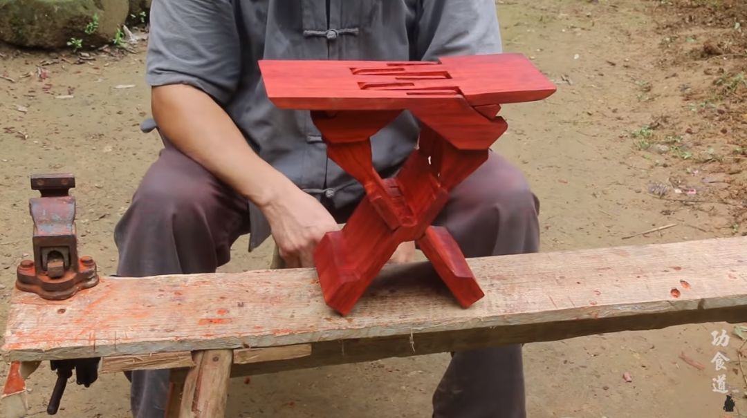 中国老大爷玩短视频,国外获60万粉丝,老外惊呼:这是什么Chinese功夫?