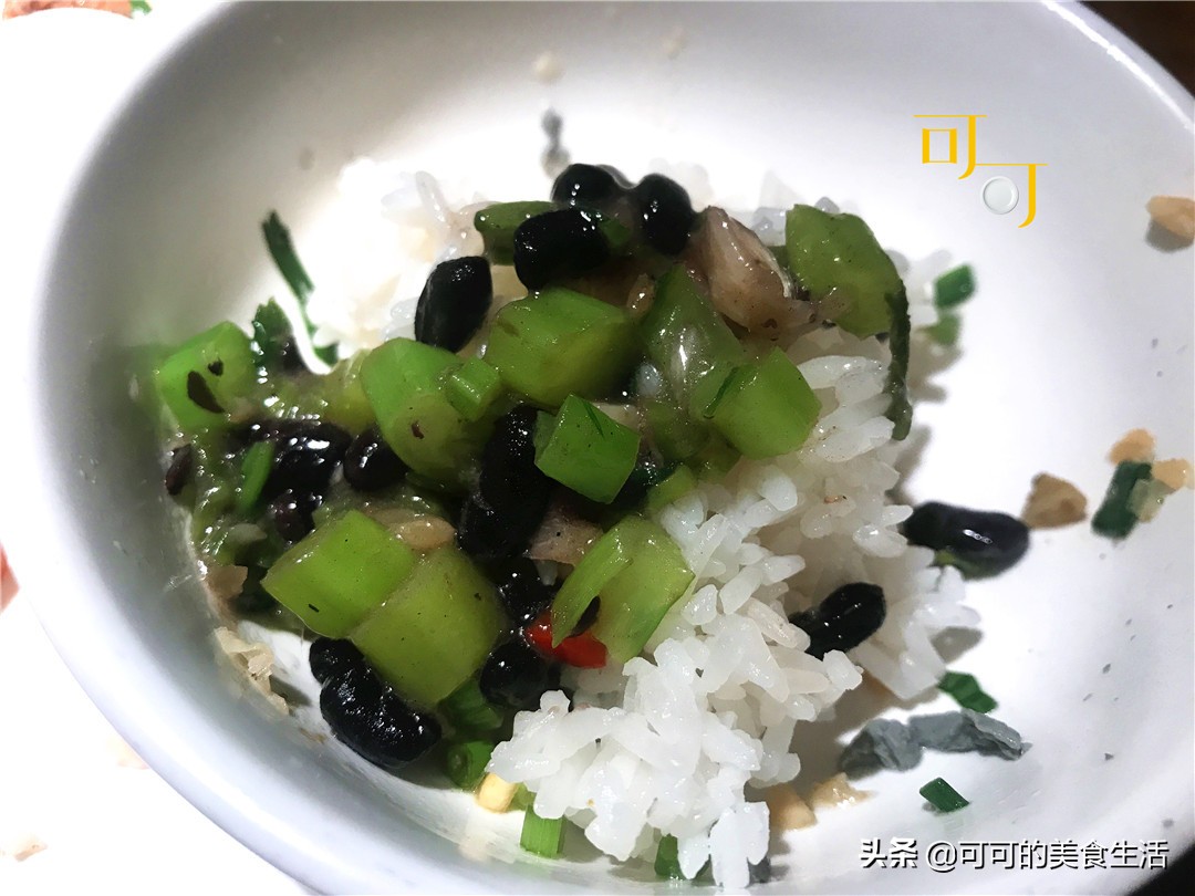 可可春节广西之旅:桂小厨里吃桂菜,4个人284元,最爱柠檬鸭