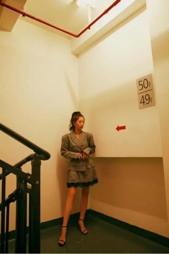 虞书欣穿搭t恤,虞书欣同款衣服超贵