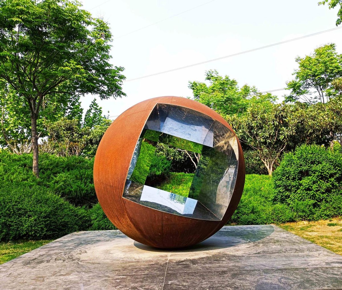 第十三届全国美展雕塑展,中国美术馆首届全国雕塑艺术展