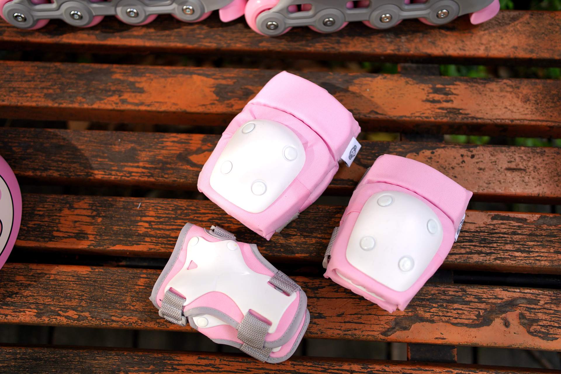 柒小佰儿童轮滑护具,柒小佰轮滑推荐