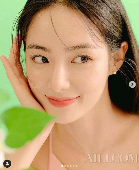 让HR眼前一亮的面试妆比精修证件照还美？