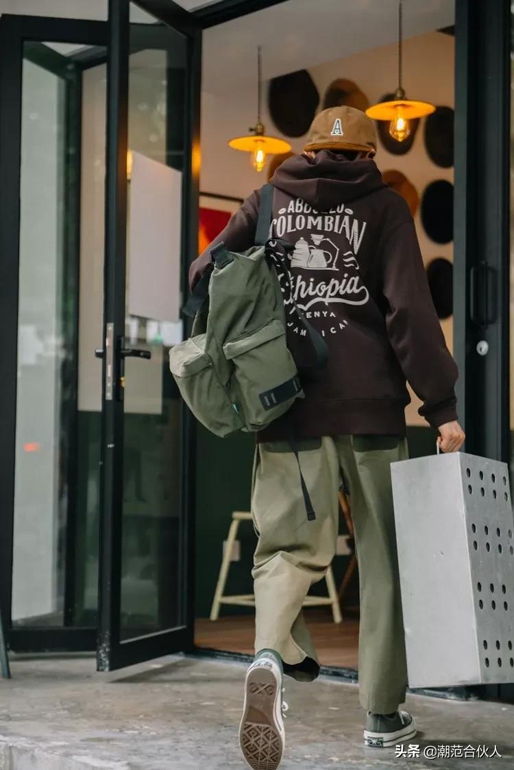 终于开学了！500块能买到哪些巨好看的新书包？