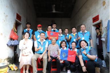 74岁白内障患者重获光明,高州中医院白内障病人