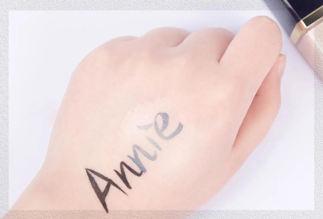 8小时实测11瓶网红粉底液,干皮、油皮、痘痘肌照着买就对了!