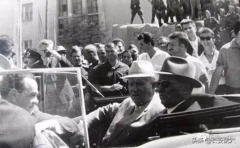 1977年铁托访华是谁接待的,欢迎铁托访华的视频全部