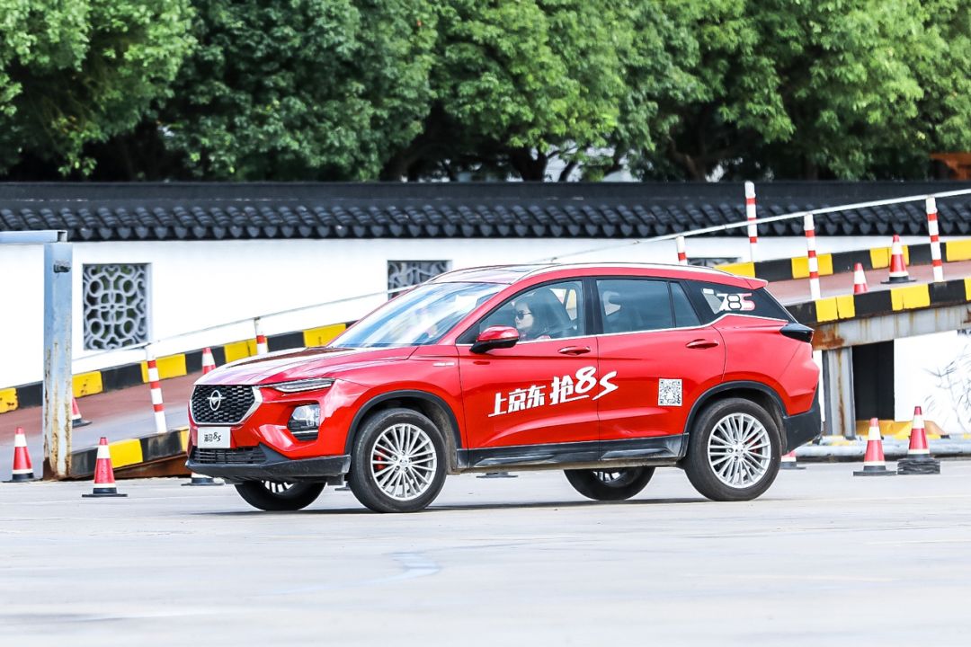 第四次创业开山之作，百公里加速杀进8秒内，海马8S初体验