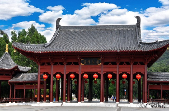 东莞旗峰公园山顶为啥有个灯笼,东莞旗峰山灯笼照片