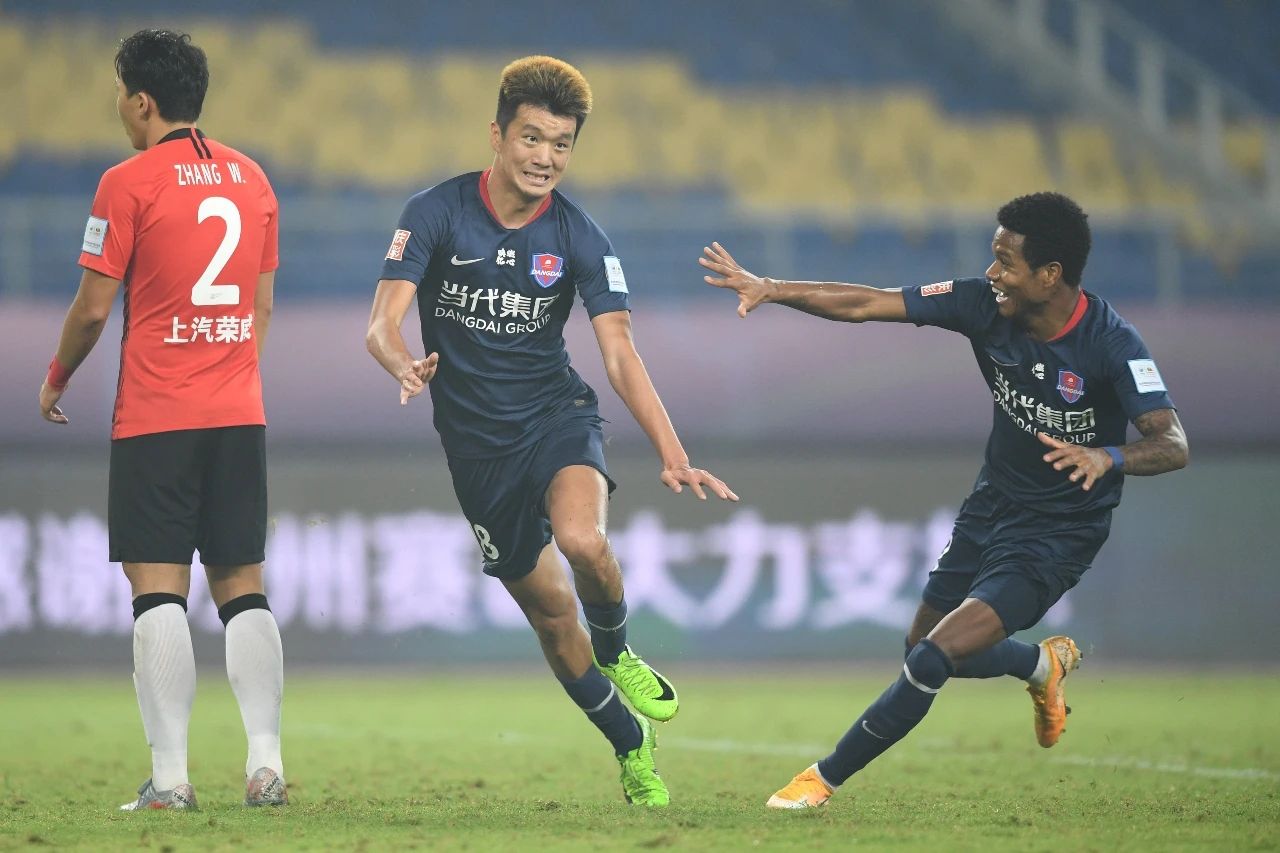 阿德里安效力过哪些中超球队,阿德里安租借加盟广州