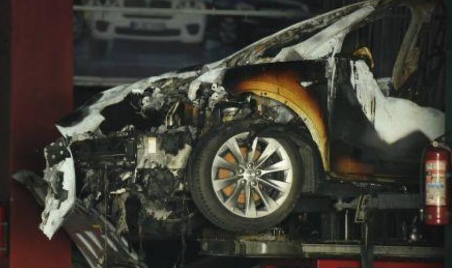 电动汽车电池轻微进水可以维修吗,电动汽车电池进水会爆炸吗