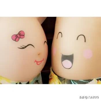 刚出生的鼠宝宝肚子大怎么回事,剖腹产金鼠宝宝