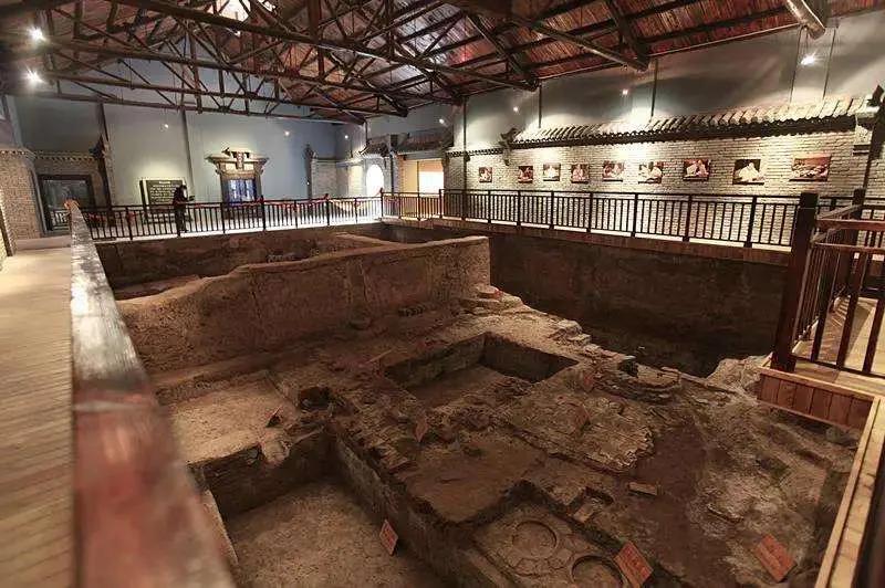 古井贡酒十年陈酿500毫升曹操瓶,古井贡酒纪念曹操