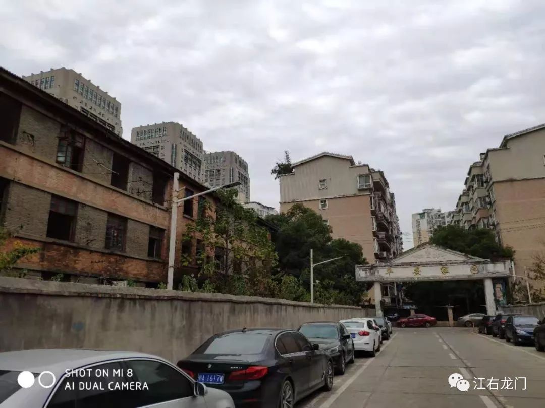 铁牛完整版原唱,铁牛伤感剪辑