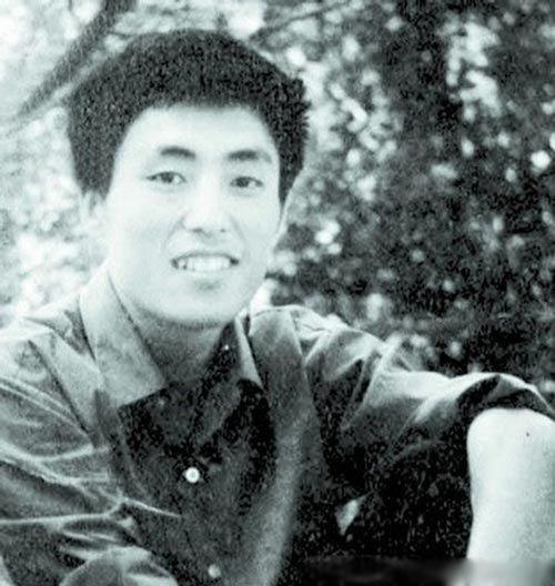 张艺谋导演冷门,大导演张艺谋的情史