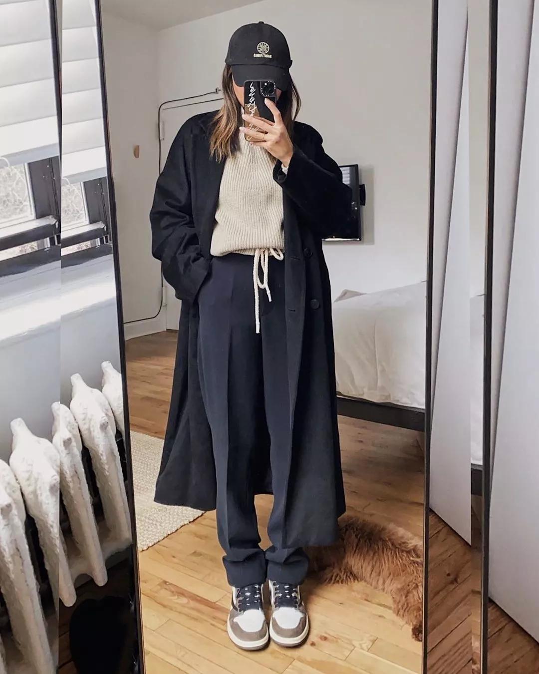 秋冬长款牛仔阔腿裤搭什么鞋好看,显瘦穿搭今年非常火的阔腿裤