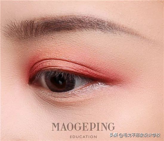 眼妆小技巧让你画出适合你的眼妆,眼妆教程手把手教你画眼妆