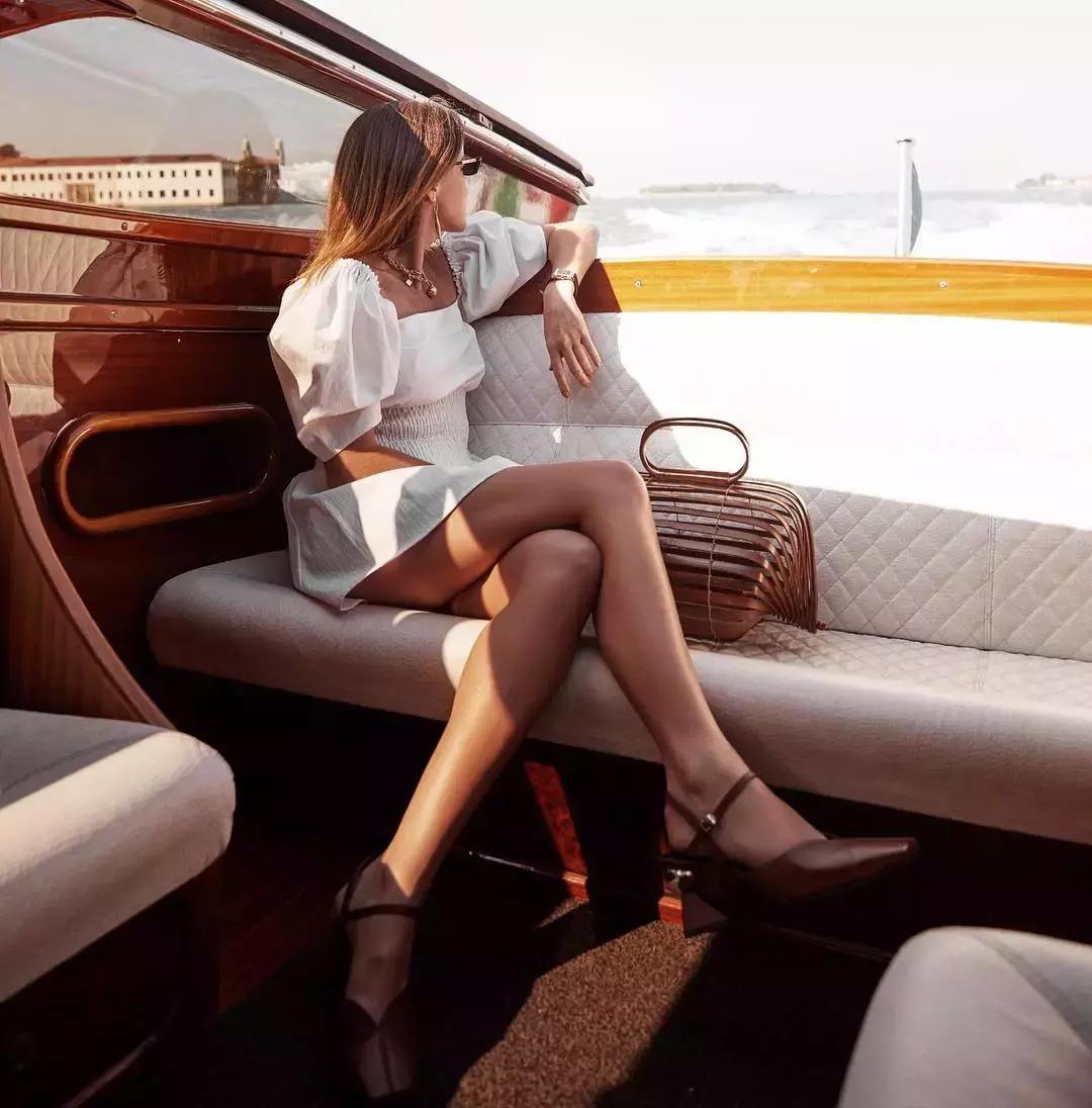 穿衣服少了都感觉瘦了,每次穿衣服的时候都觉得难受