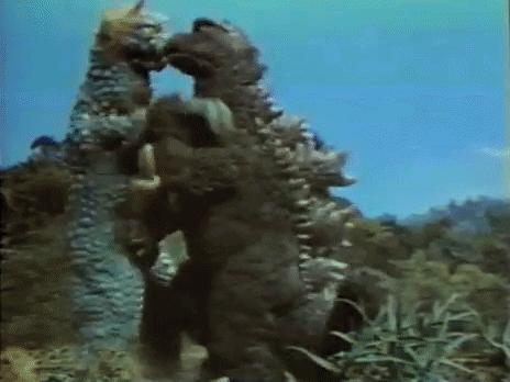 上映10天票房破10亿，哥斯拉比小栗旬更顶流