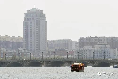 想坐游船可以去哪里坐,南湖画舫游览