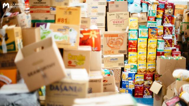 从当下热闹的社区团购，延伸到的新电商和社区