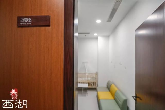 西湖区行政服务中心新址今日启用