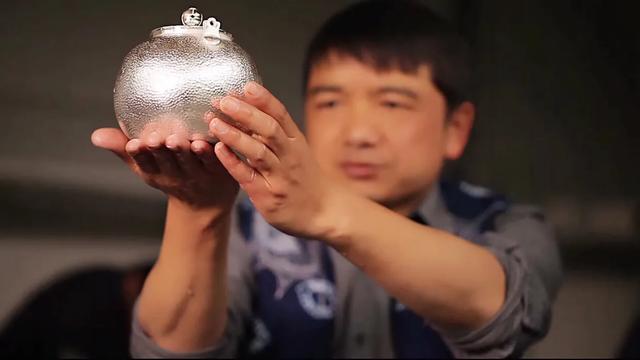 银壶银杯煮茶喝茶好吗,泡茶为什么用银壶煮水比较好