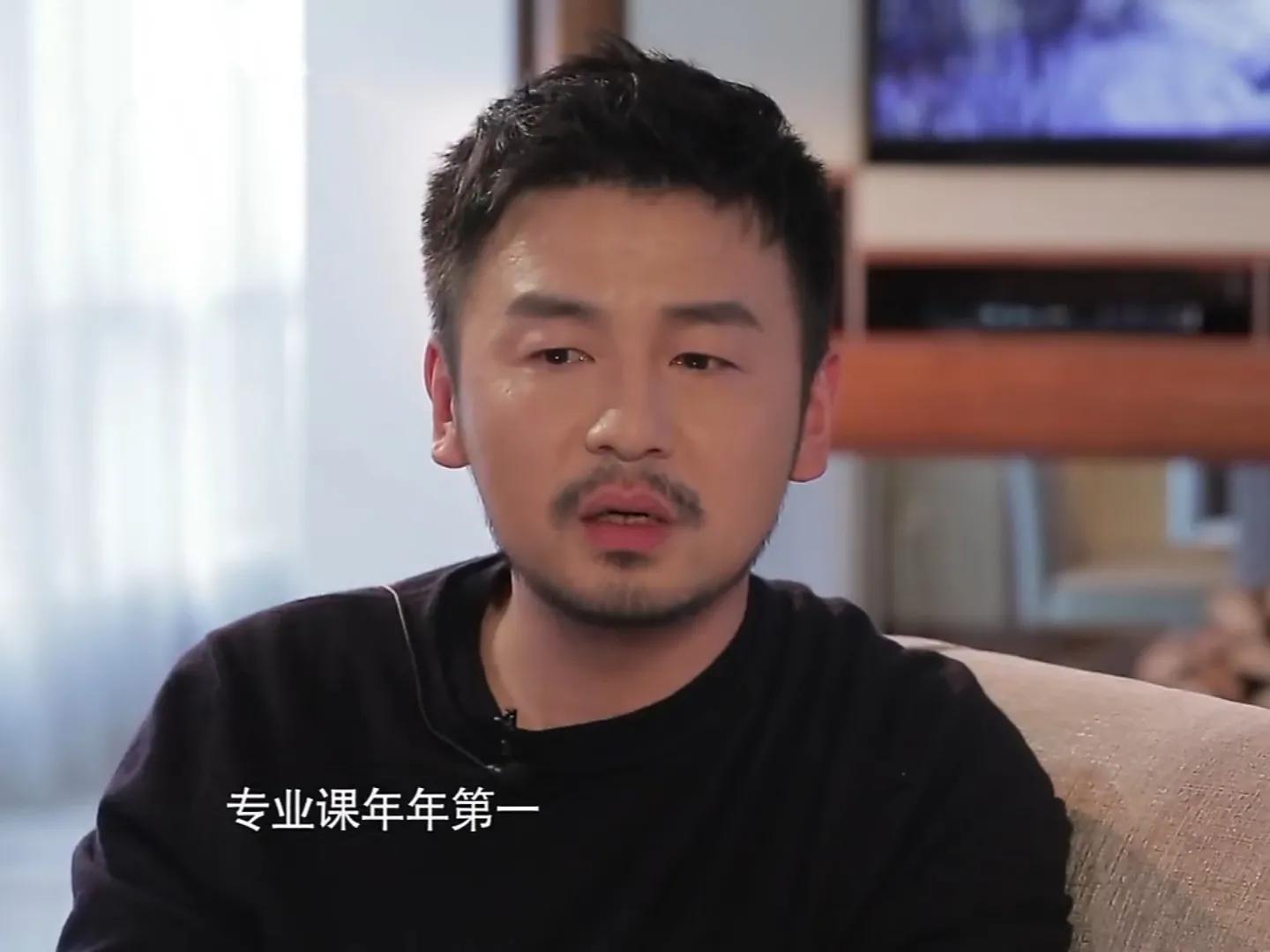 雷佳音中学辍学,雷佳音演双面间谍